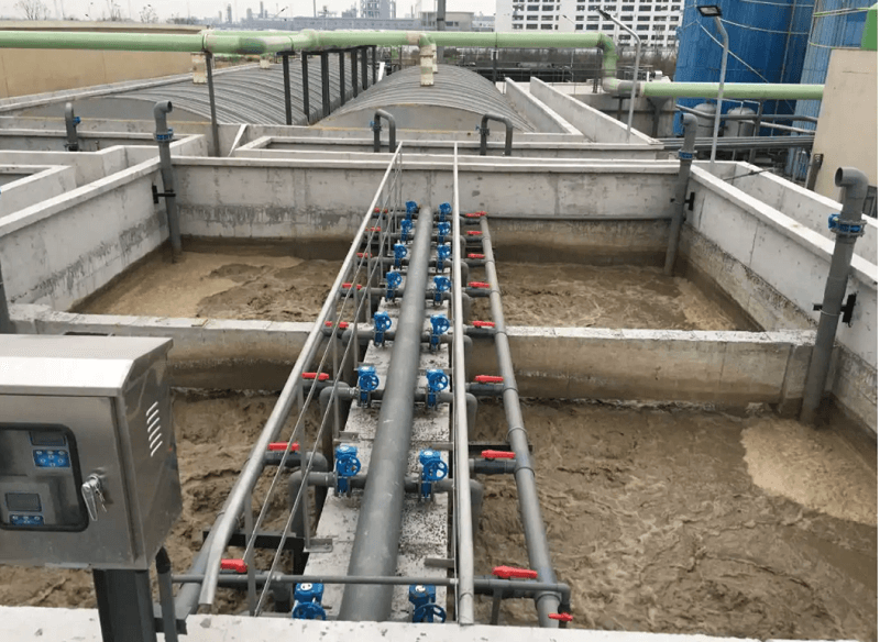 (圖:生化污水池泡沫)